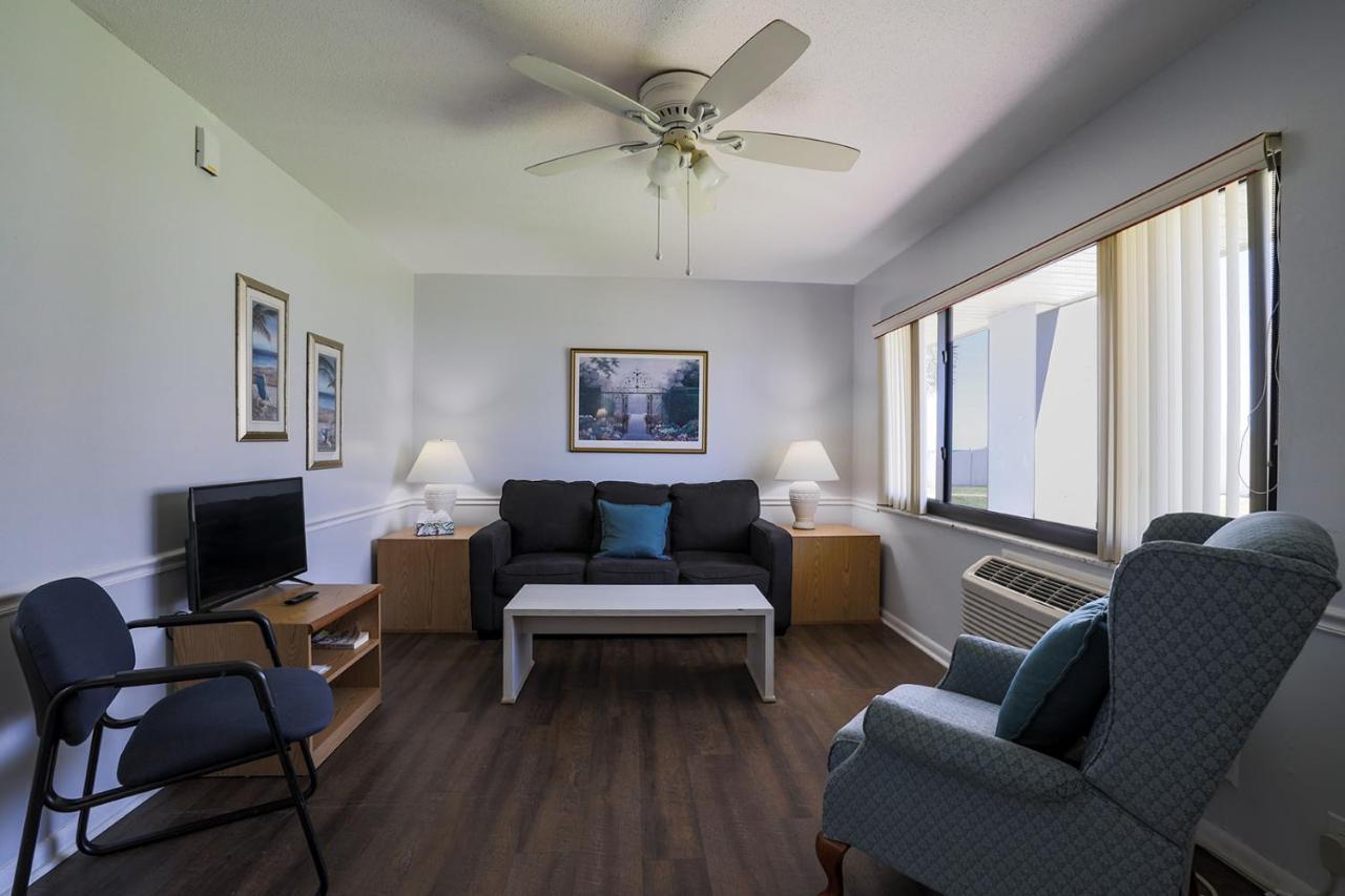 Coastal Waters Hotel New Smyrna Beach Eksteriør billede